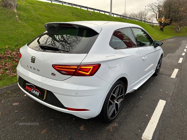 Seat Leon SPORT COUPE in Down