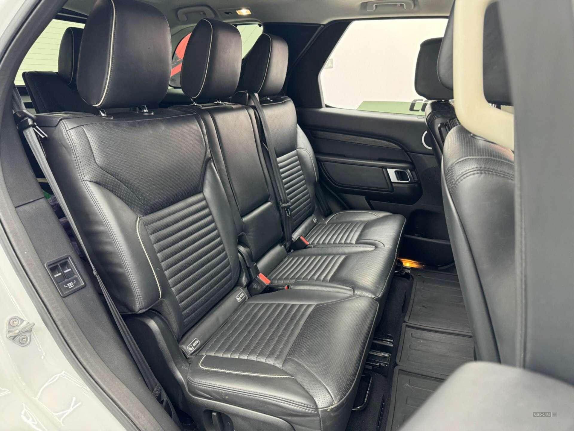 Mar 2018 Land Rover Discovery 3.0 TD6 HSE Luxury 5dr Auto