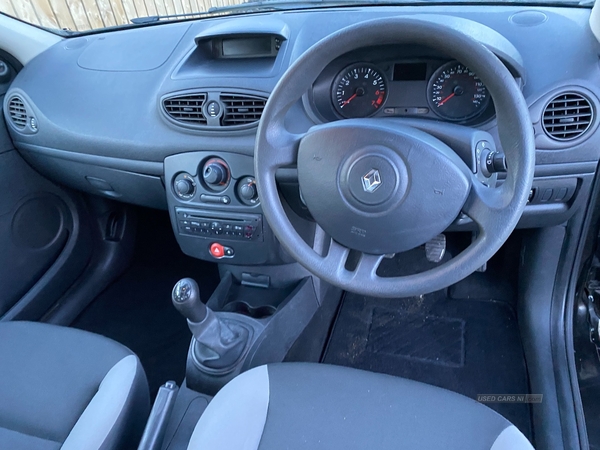 Renault Clio 1.2 16V Bizu 3dr in Antrim