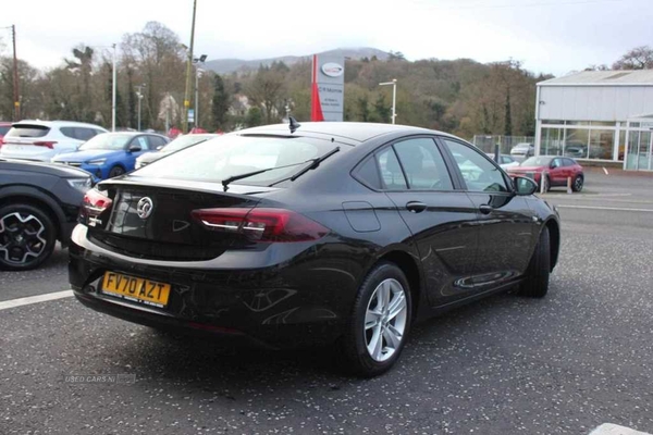 Vauxhall Insignia 1.5 Turbo D Nav 5dr in Down
