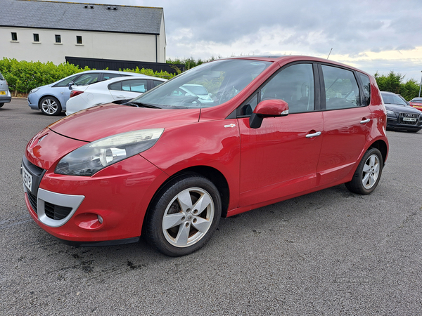 Renault Scenic ESTATE in Antrim