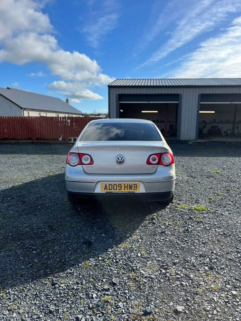 Jun 2009 Volkswagen Passat 2.0 Highline TDI CR DPF 110 4dr