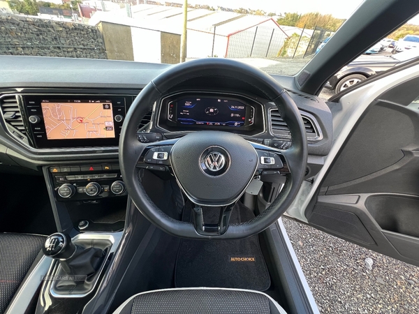 Volkswagen T-Roc HATCHBACK in Down