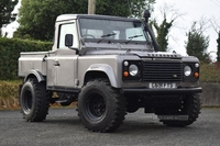 Land Rover Defender 2.5 4CYL REG 3d 66 BHP in Down