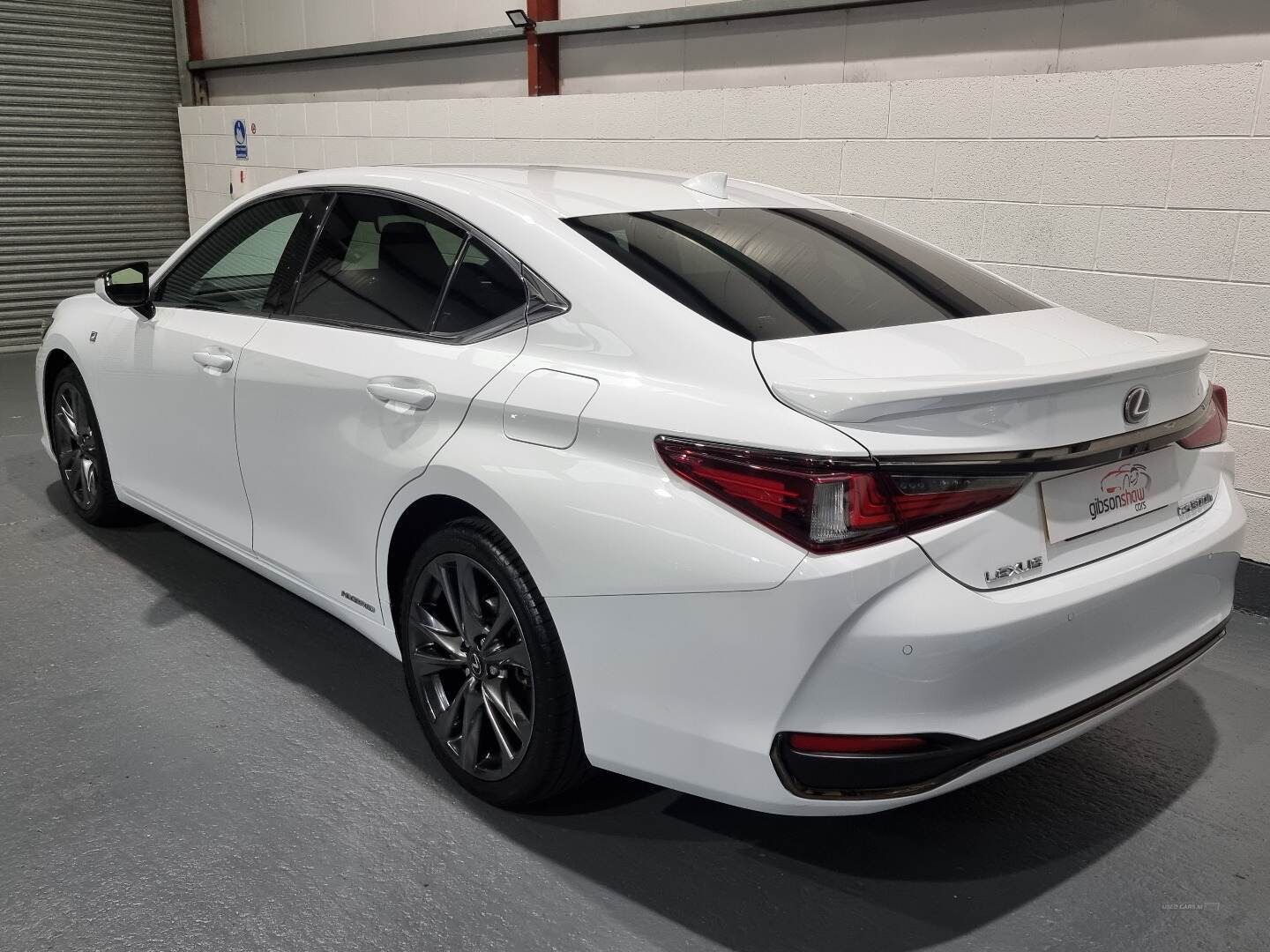 Lexus ES SALOON in Antrim