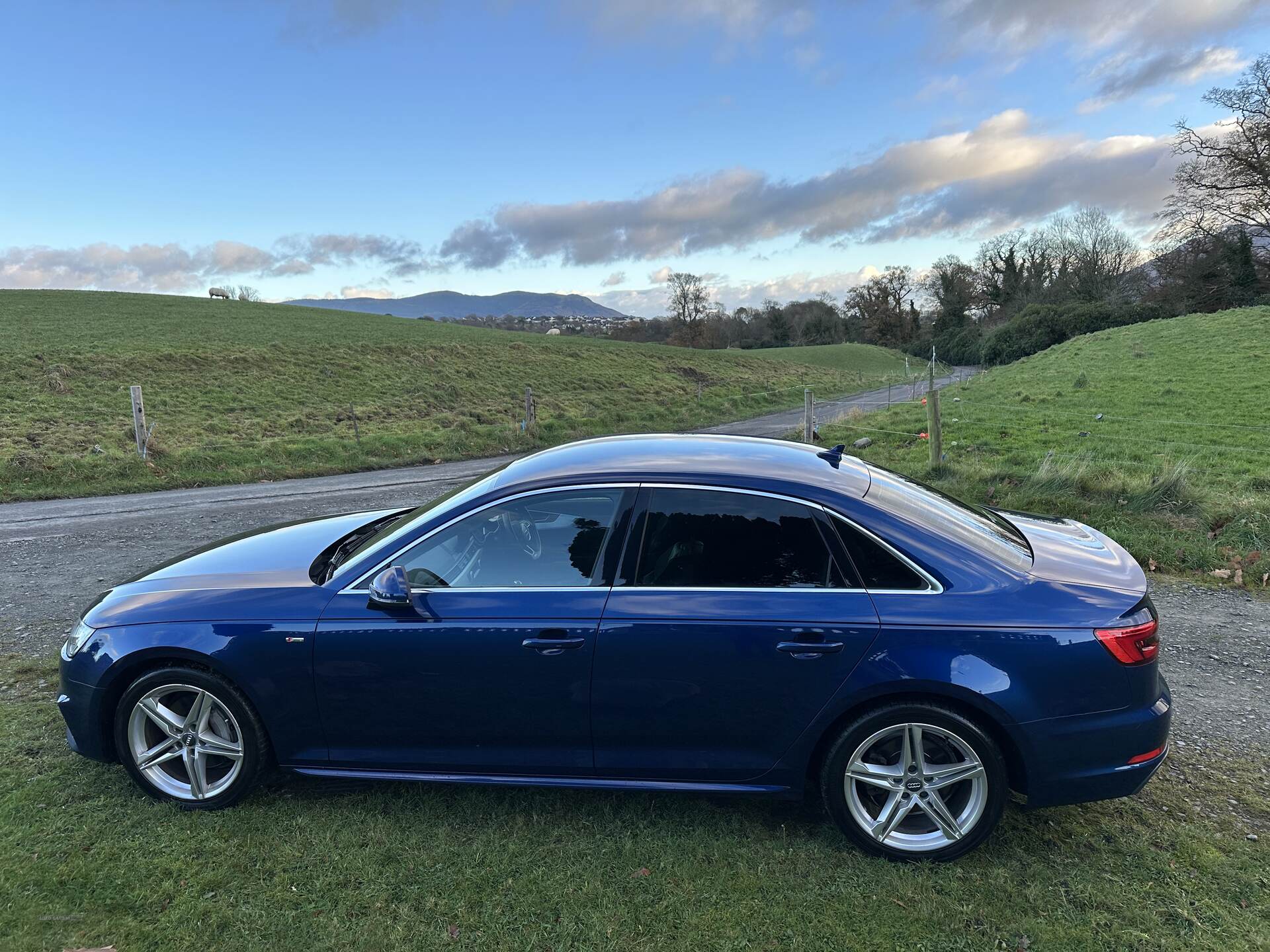 Audi A4 DIESEL SALOON in Down