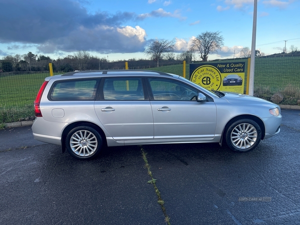 Volvo V70 D5 Se in Derry / Londonderry