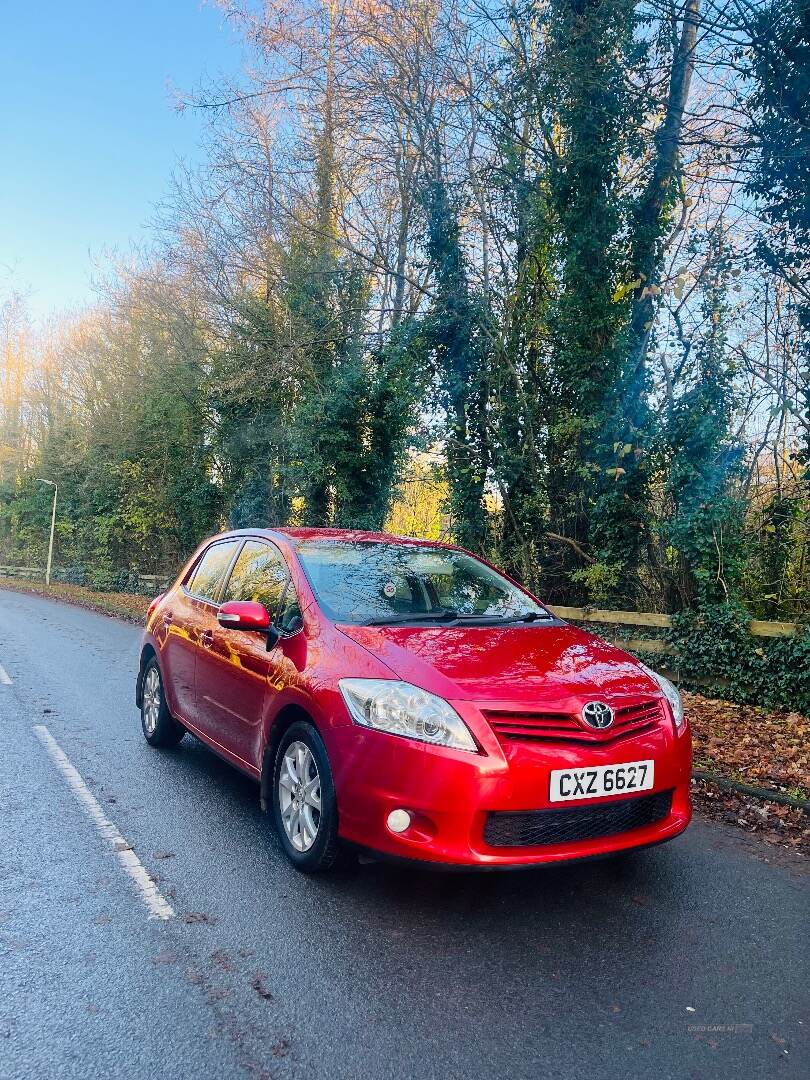 Toyota Auris HATCHBACK in Armagh