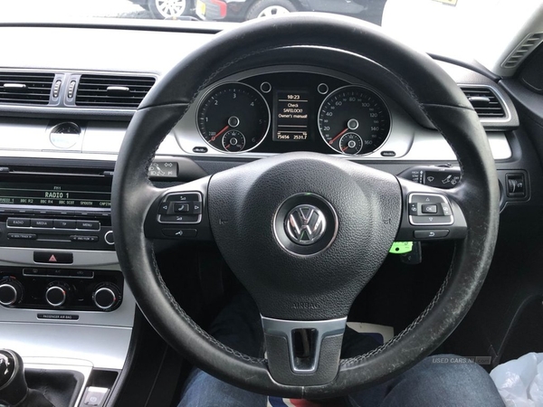 Volkswagen Passat 2.0 R LINE TDI BLUEMOTION TECHNOLOGY 4d 140 BHP in Armagh