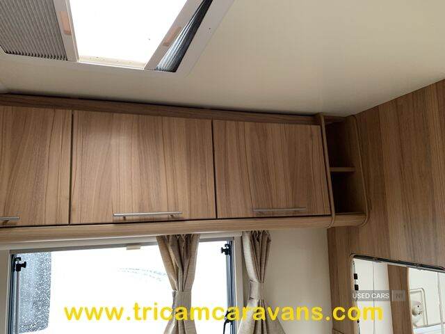 2012 Bailey Orion 430/4, One Owner, Lightweight Fixed Bed