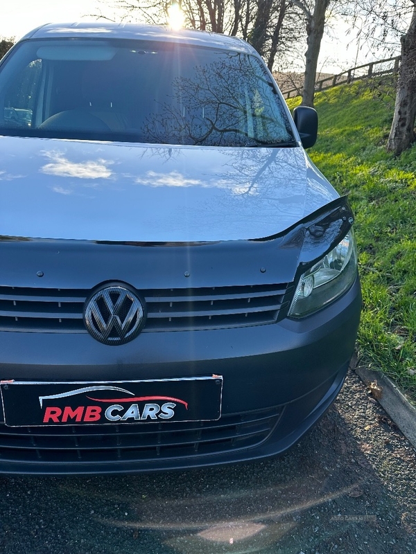 Volkswagen Caddy C20 DIESEL in Down