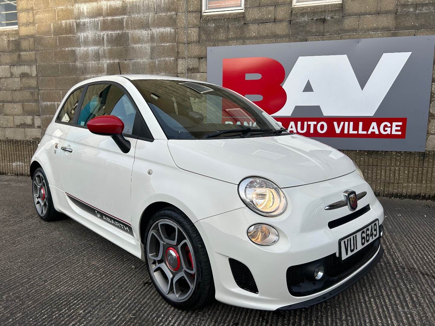 Abarth 595 HATCHBACK in Down