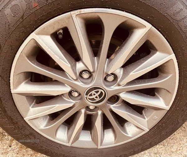 Toyota Verso 1.6 D-4D ICON in Down