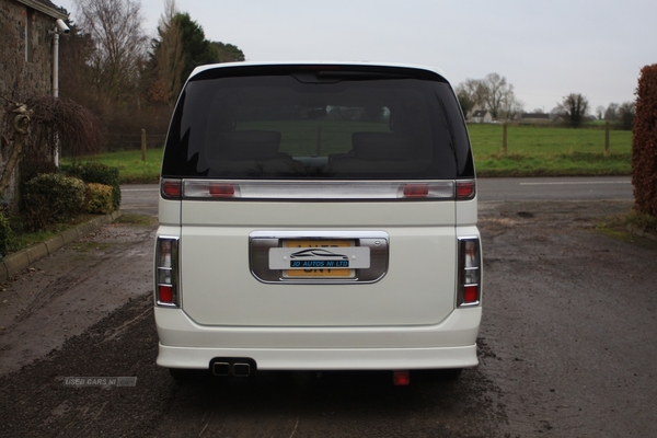 Nissan Elgrand in Armagh