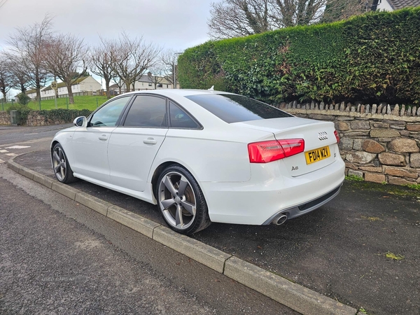 Audi A6 Saloon 2.0 TDI ultra Black Edition S Tronic Euro 6 (s/s) 4dr in Down
