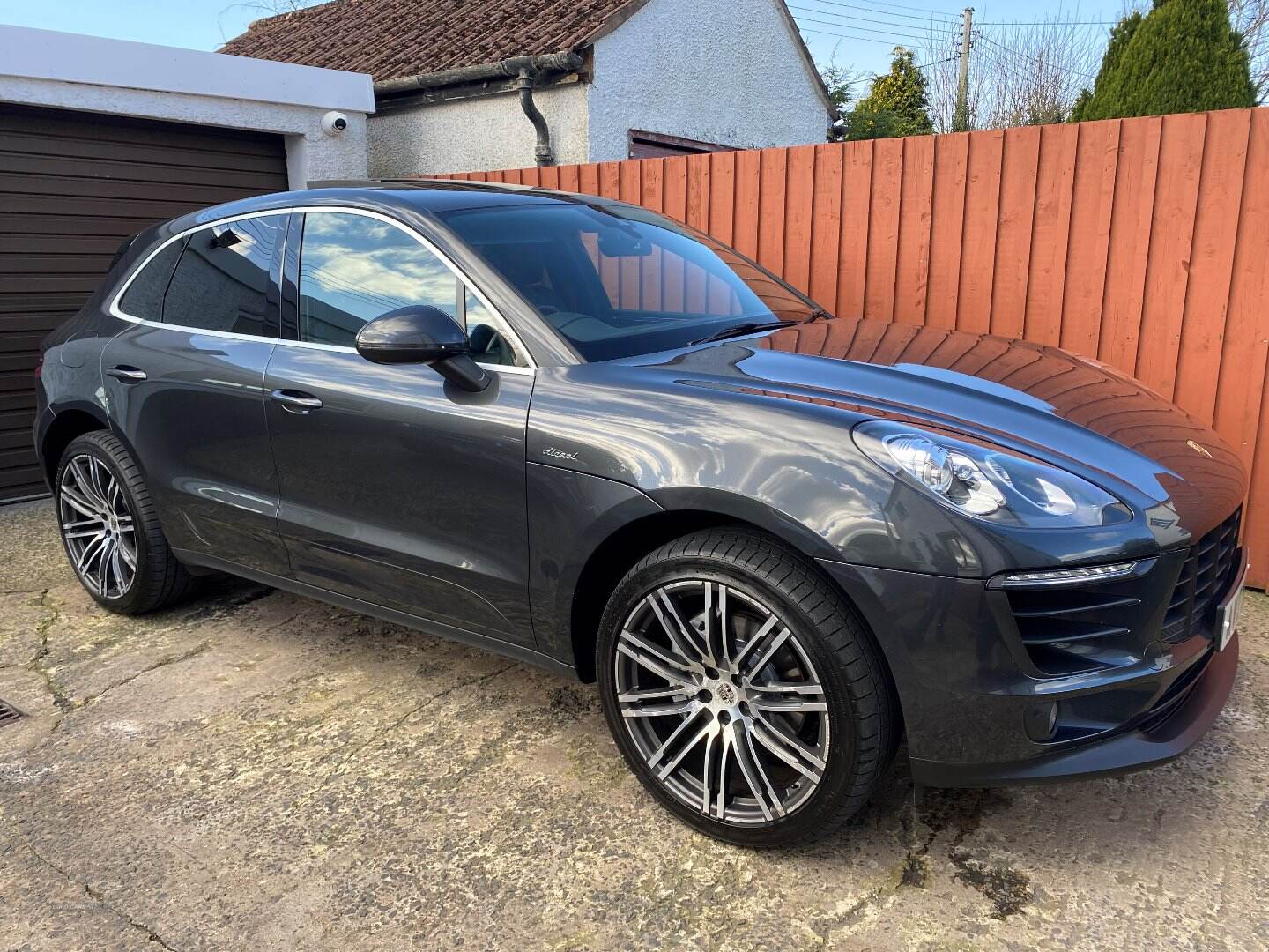 Porsche Macan DIESEL ESTATE in Antrim