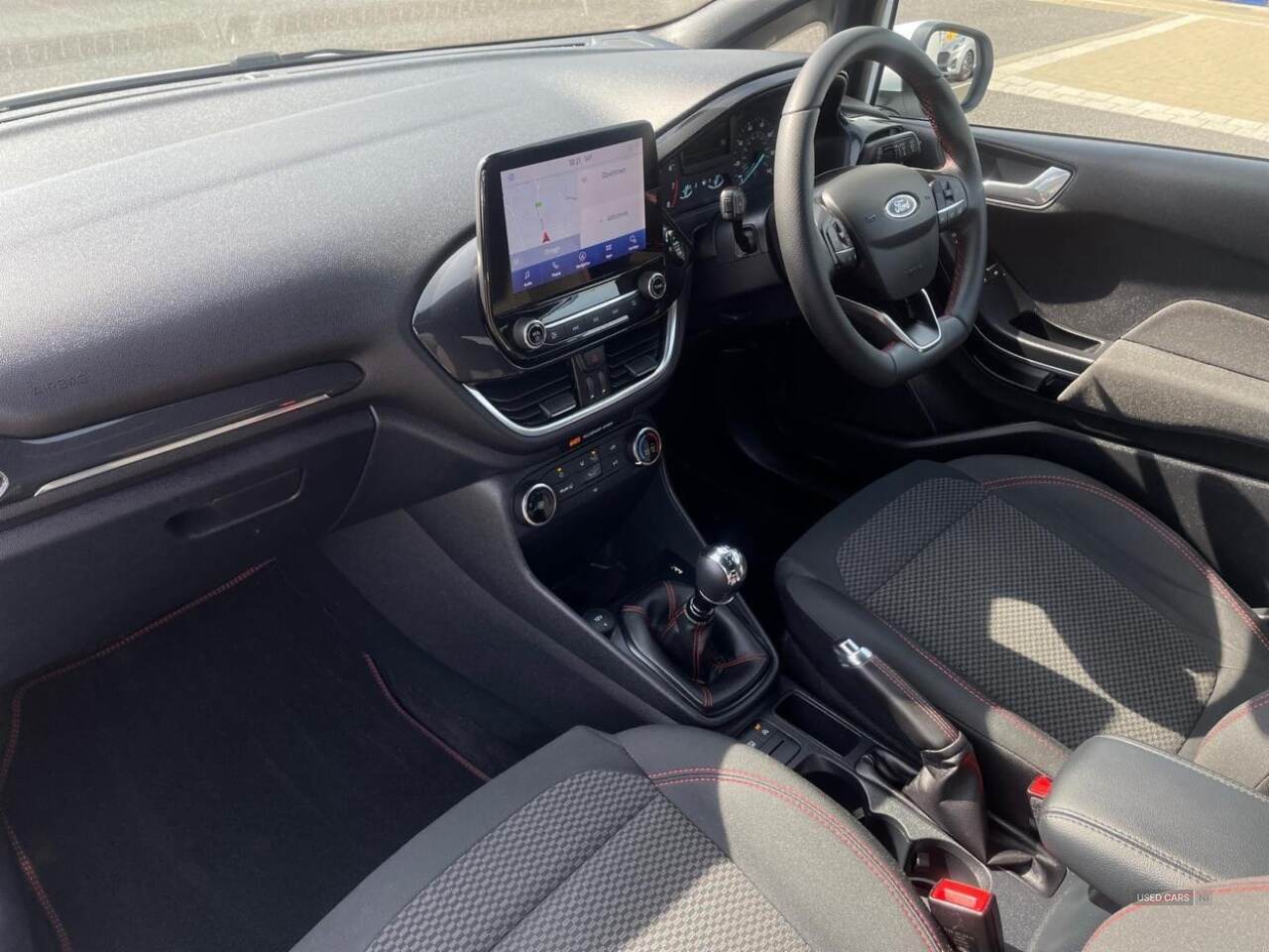 Mar 2022 Ford Fiesta 1.0 EcoBoost Hybrid mHEV 125 ST-Line Edition 5dr