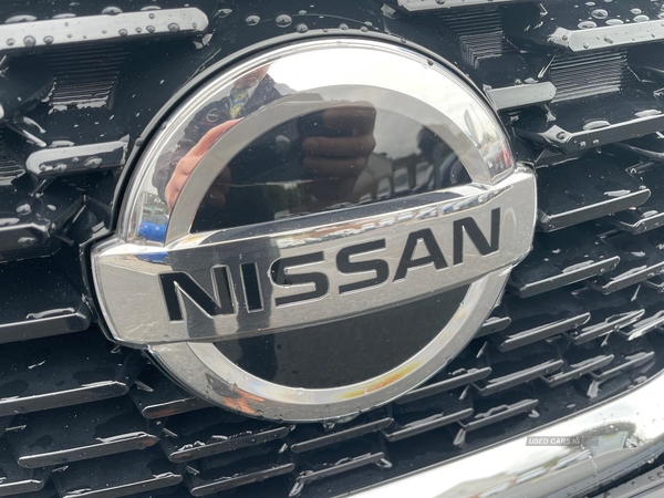 Nissan Qashqai 1.2 DIG-T 158 TEKNA DCT MHEV *2 TONE CERAMIC GREY/BLACK* in Tyrone