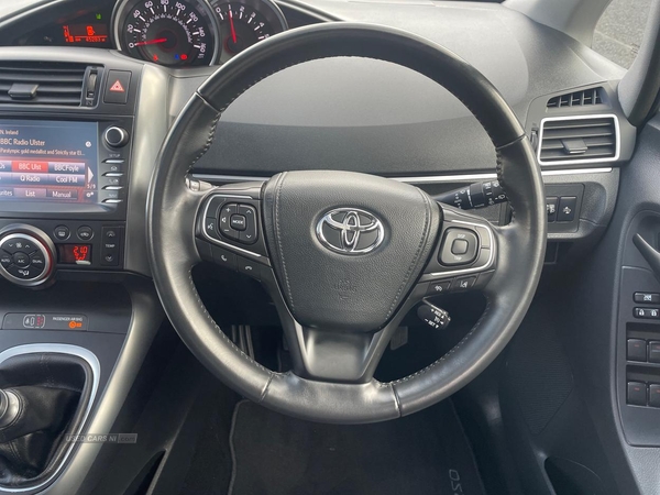 Toyota Verso D-4D DESIGN **7 SEATER*NI OWNER*SUITABLE FOR EXPORT** in Tyrone