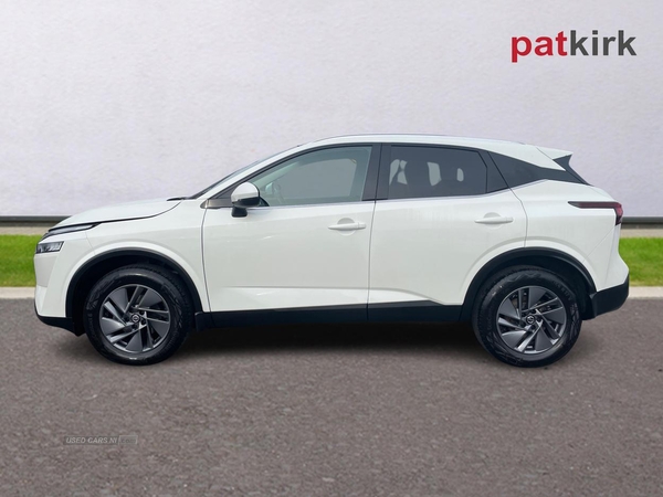 Nissan Qashqai 1.3 DIG-T 158 ACENTA PREMIUM DCT MHEV *NORTHERN IRELAND CAR WITH GLASS ROOF PACK* in Tyrone