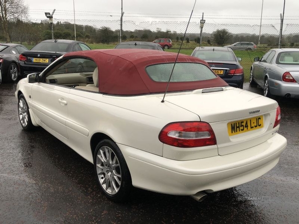 Volvo C70 Cabriolet/Coupe in Down