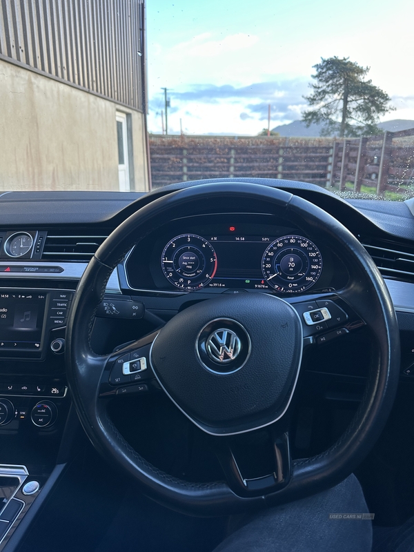 Volkswagen Passat 2.0 BiTDI SCR GT 4MOTION 4dr DSG in Down