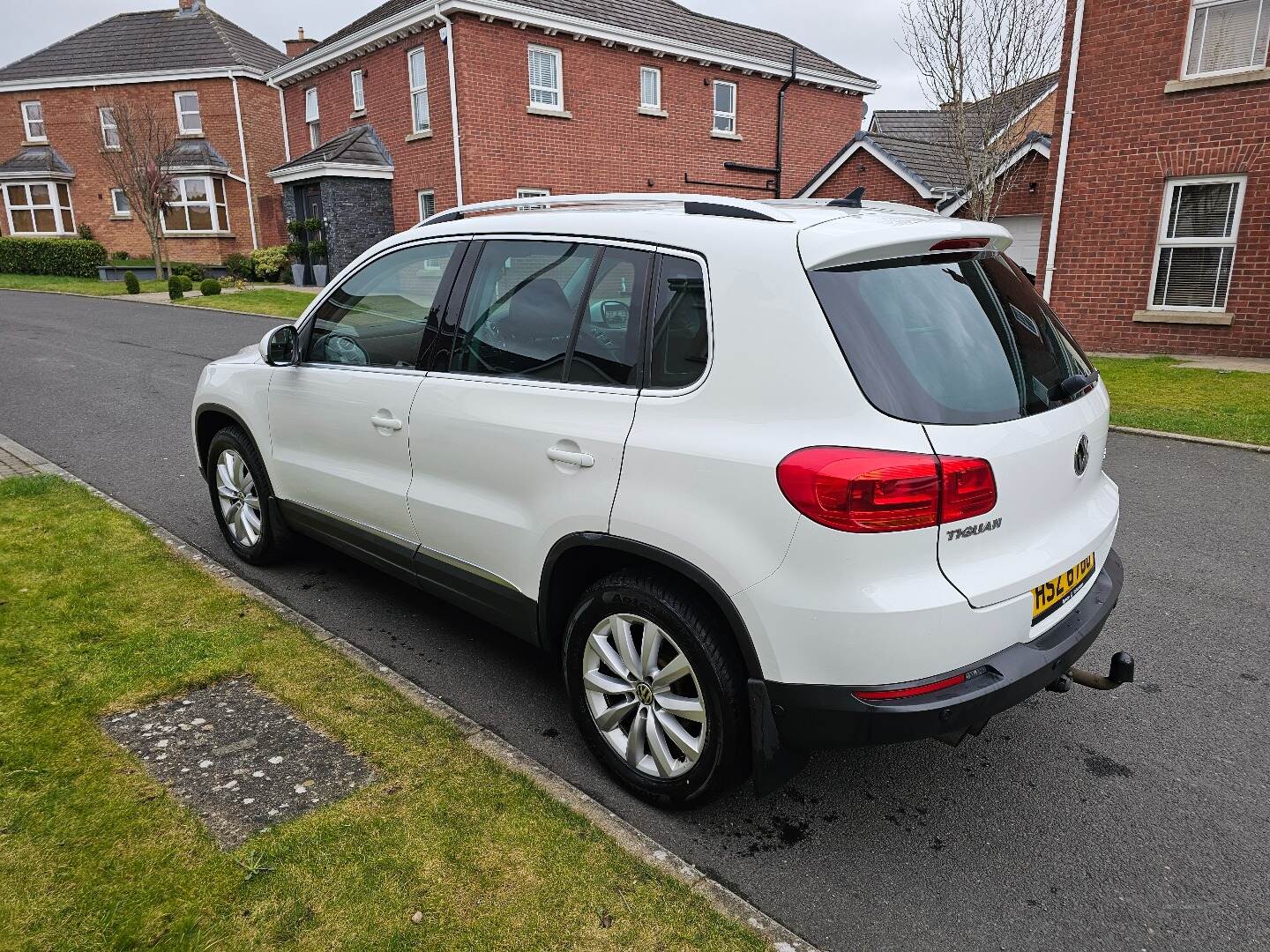 Volkswagen Tiguan DIESEL ESTATE in Down