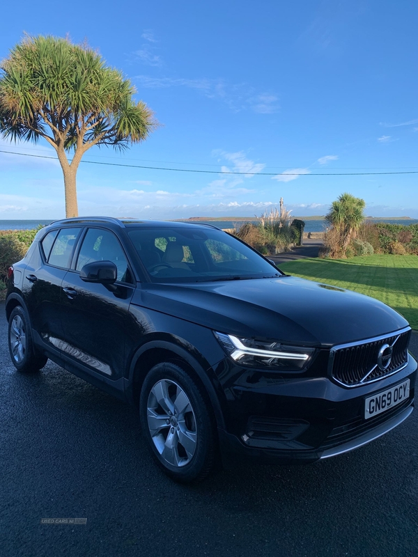 Volvo XC40 2.0 D3 Momentum 5dr Geartronic in Down