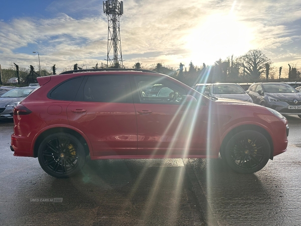 Porsche Cayenne DIESEL ESTATE in Armagh