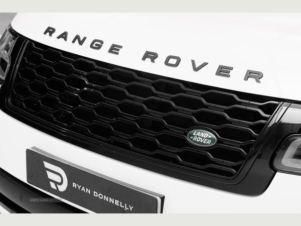 Land Rover Range Rover 4.4 SDV8 VOGUE SE 5d 340 BHP in Derry / Londonderry