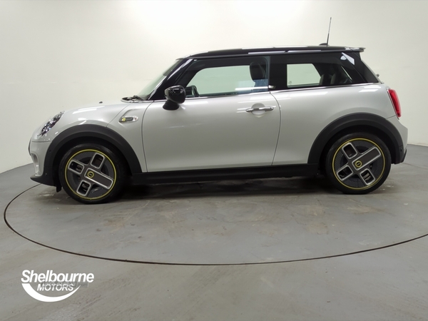 MINI HATCHBACK Electric Hatch 32.6kWh Level 3 Hatchback 3dr Electric Auto (184 ps) in Armagh