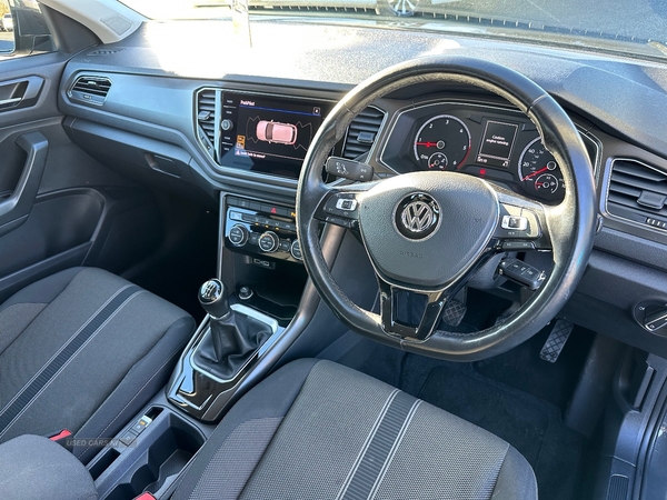 Volkswagen T-Roc DIESEL HATCHBACK in Down
