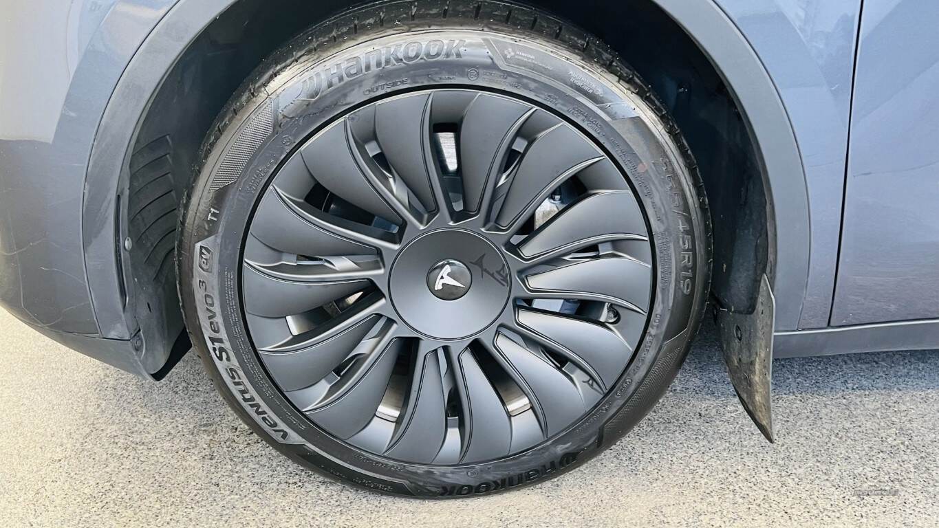 May 2023 TESLA Model Y RWD 5dr Auto