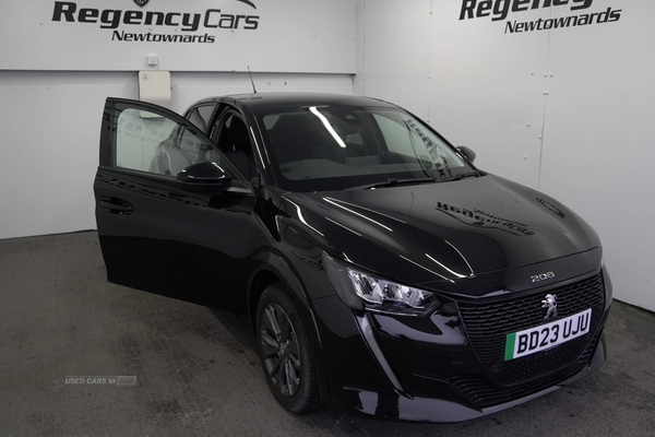 Peugeot 208 E-208 50kWh Allure Premium + Auto 5dr (7.4kW Charger) in Down