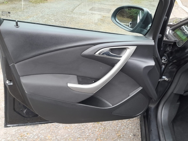 Vauxhall Astra 1.4i 16V Excite 5dr in Antrim