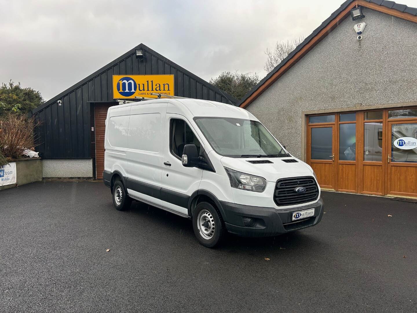Ford Transit 330 L2 DIESEL FWD in Derry / Londonderry