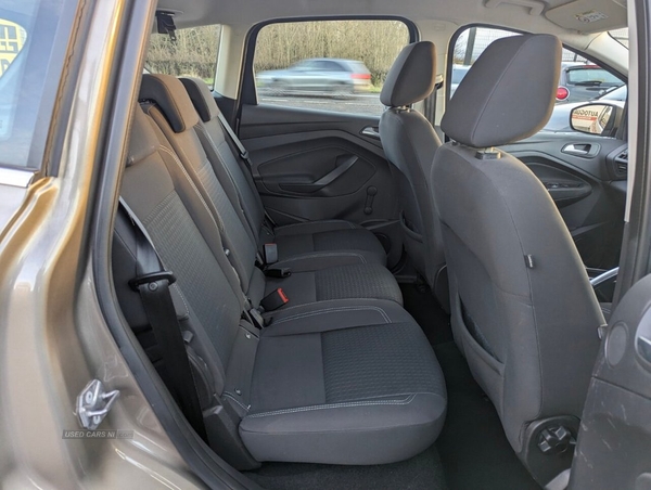 Ford C-max 1.0 ZETEC 5d 124 BHP in Derry / Londonderry