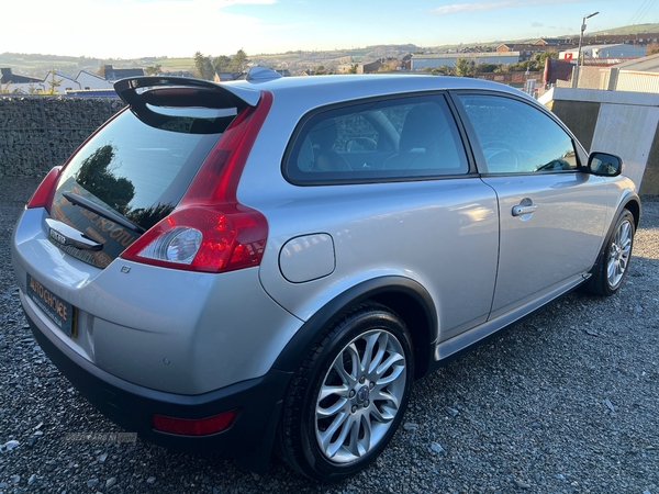 Volvo C30 SPORTS COUPE in Down