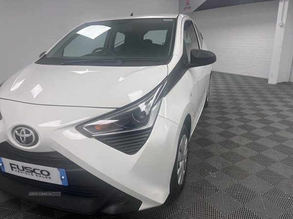 Toyota Aygo 1.0 VVT-I X 3d 69 BHP Air Con, Bluetooth in Down