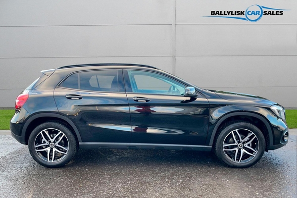 Mercedes-Benz GLA-Class GLA 180 URBAN EDITION AUTO IN BLACK WITH ONLY 13K + HEATED SEATS in Armagh
