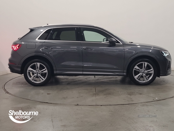 Audi Q3 2.0 TDI 35 S line SUV 5dr Diesel S Tronic Euro 6 (s/s) (150 ps) in Down