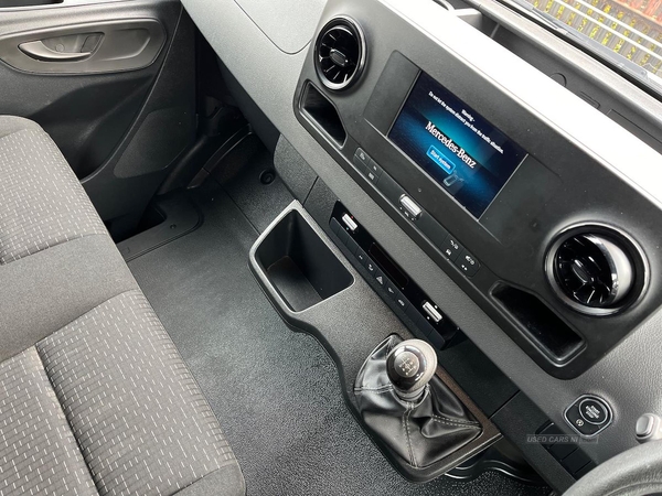 Mercedes-Benz Sprinter 3.5T H1 Premium Van in Antrim
