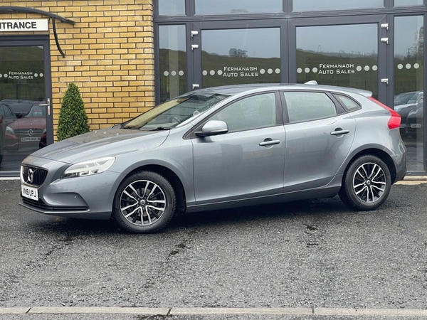 Volvo V40 2.0 D2 MOMENTUM EDITION 5d 118 BHP in Fermanagh