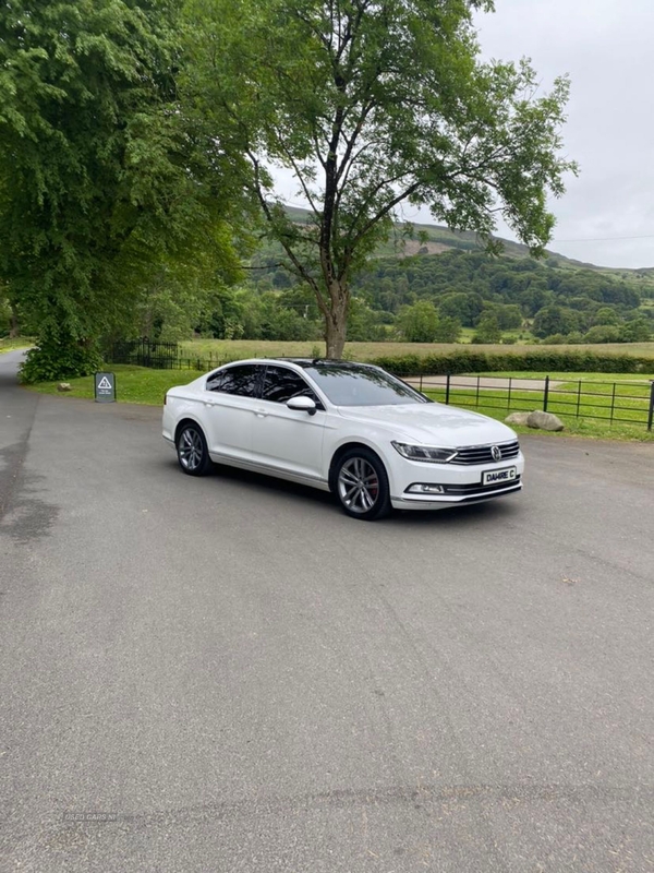 Volkswagen Passat 2.0 TDI GT 4dr [Panoramic Roof] in Armagh