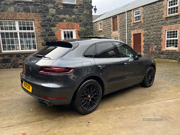 Porsche Macan ESTATE in Antrim