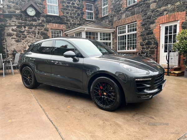 Porsche Macan ESTATE in Antrim