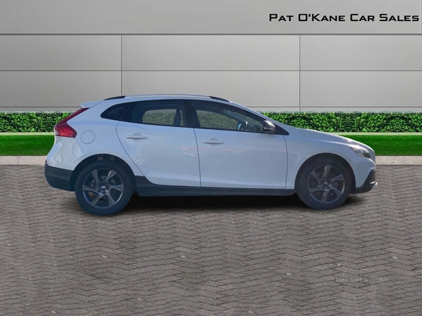 Volvo V40 DIESEL HATCHBACK in Derry / Londonderry