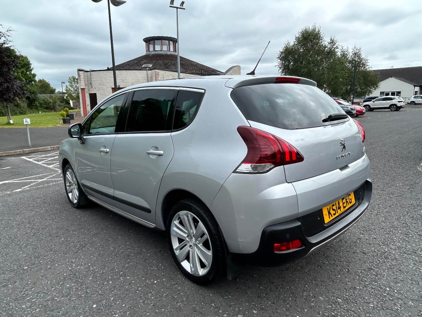 Peugeot 3008 DIESEL ESTATE in Antrim