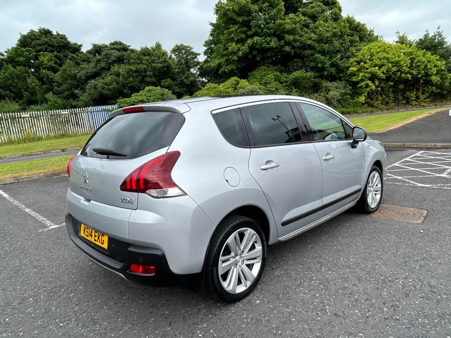 Peugeot 3008 DIESEL ESTATE in Antrim