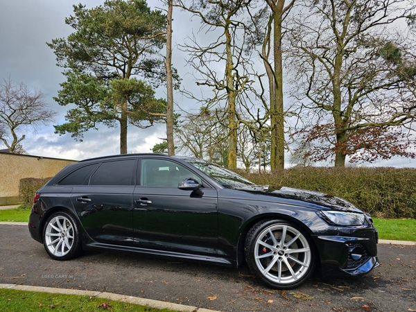 Audi RS4 AVANT in Antrim